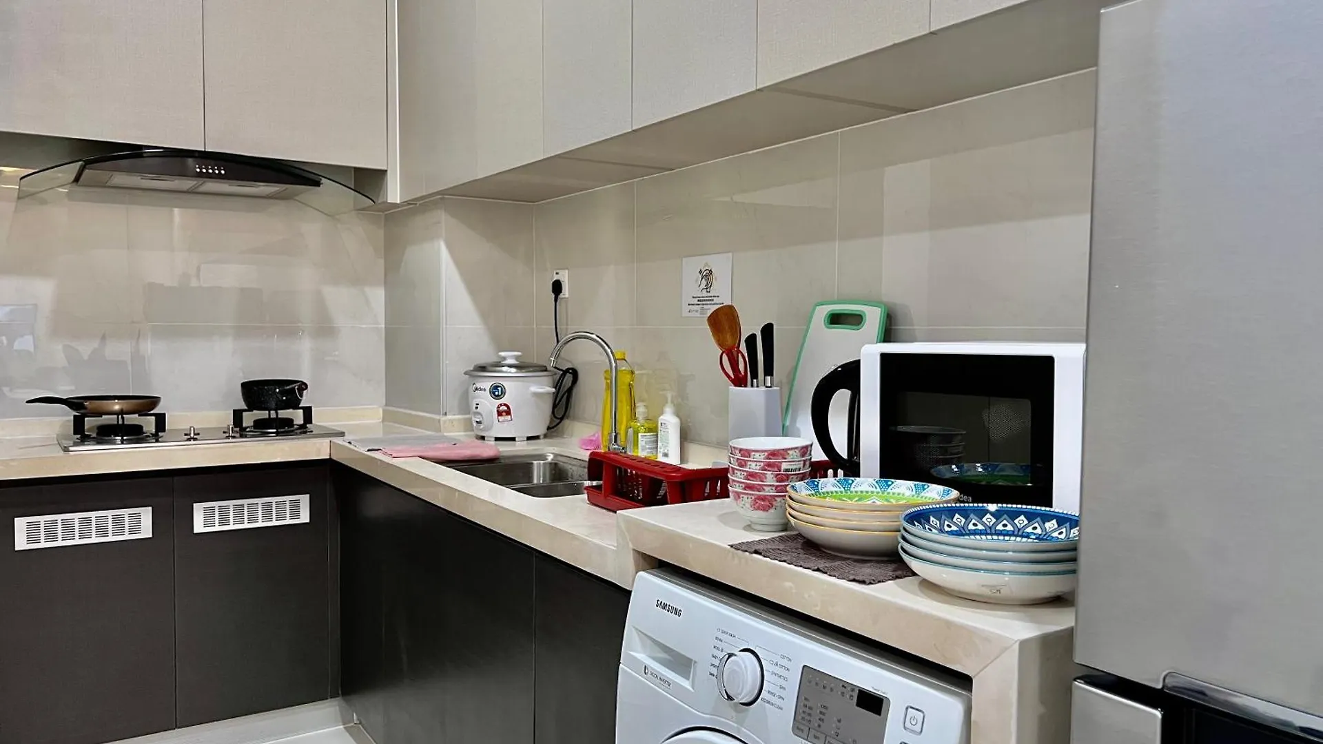 Hotpot In The Sky - Riverview In City By Cowidea Johor Bahru Apartment
