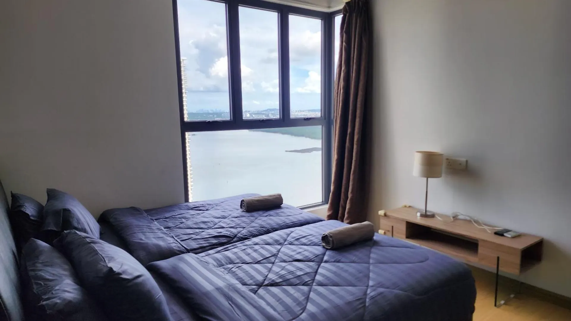 Apartment Hotpot In The Sky - Riverview In City By Cowidea Johor Bahru